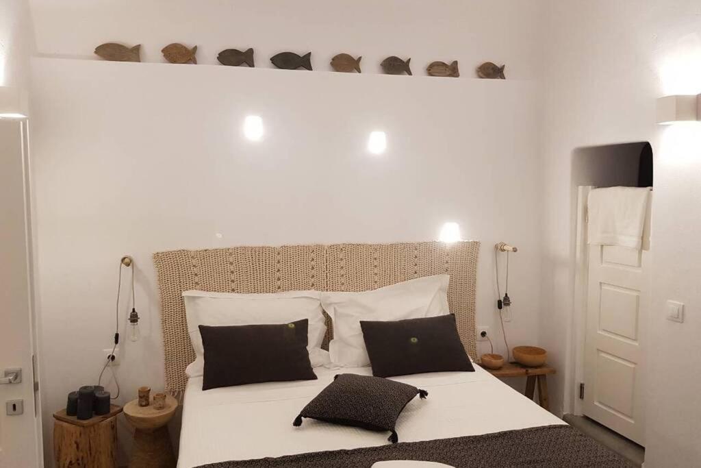 Santorini Folia Cave House With Jacuzzi Villa Pírgosz Kültér fotó