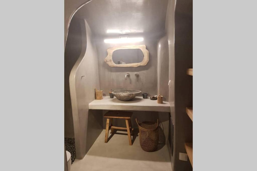 Santorini Folia Cave House With Jacuzzi Villa Pírgosz Kültér fotó